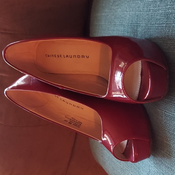 Chinese Laundry Womens Hotness Classic Pump Platform Heels Shoes Red 8M peep toe - Picture 3 of 13